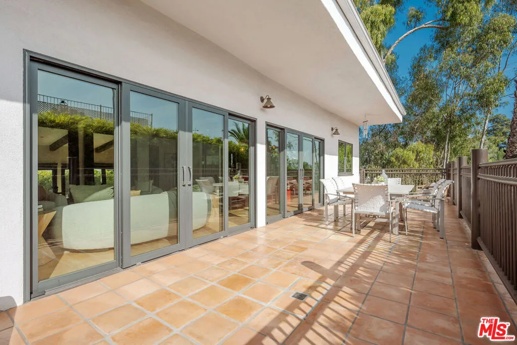 6216 Primrose Avenue, Los Angeles, California 90068 home-pic-13